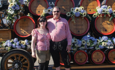 What Color shirt To Wear With Lederhosen