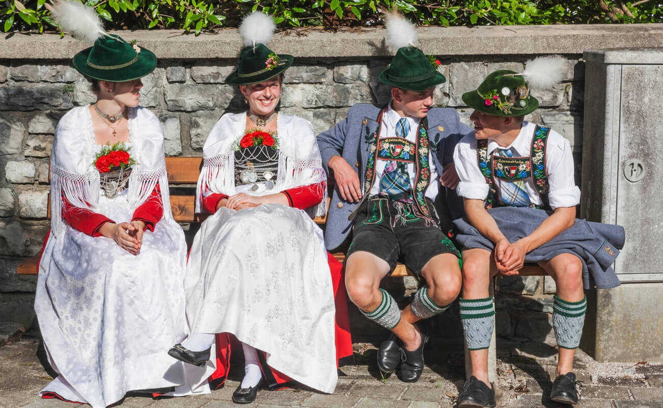 What Is the Best Attire for a Bavarian Party